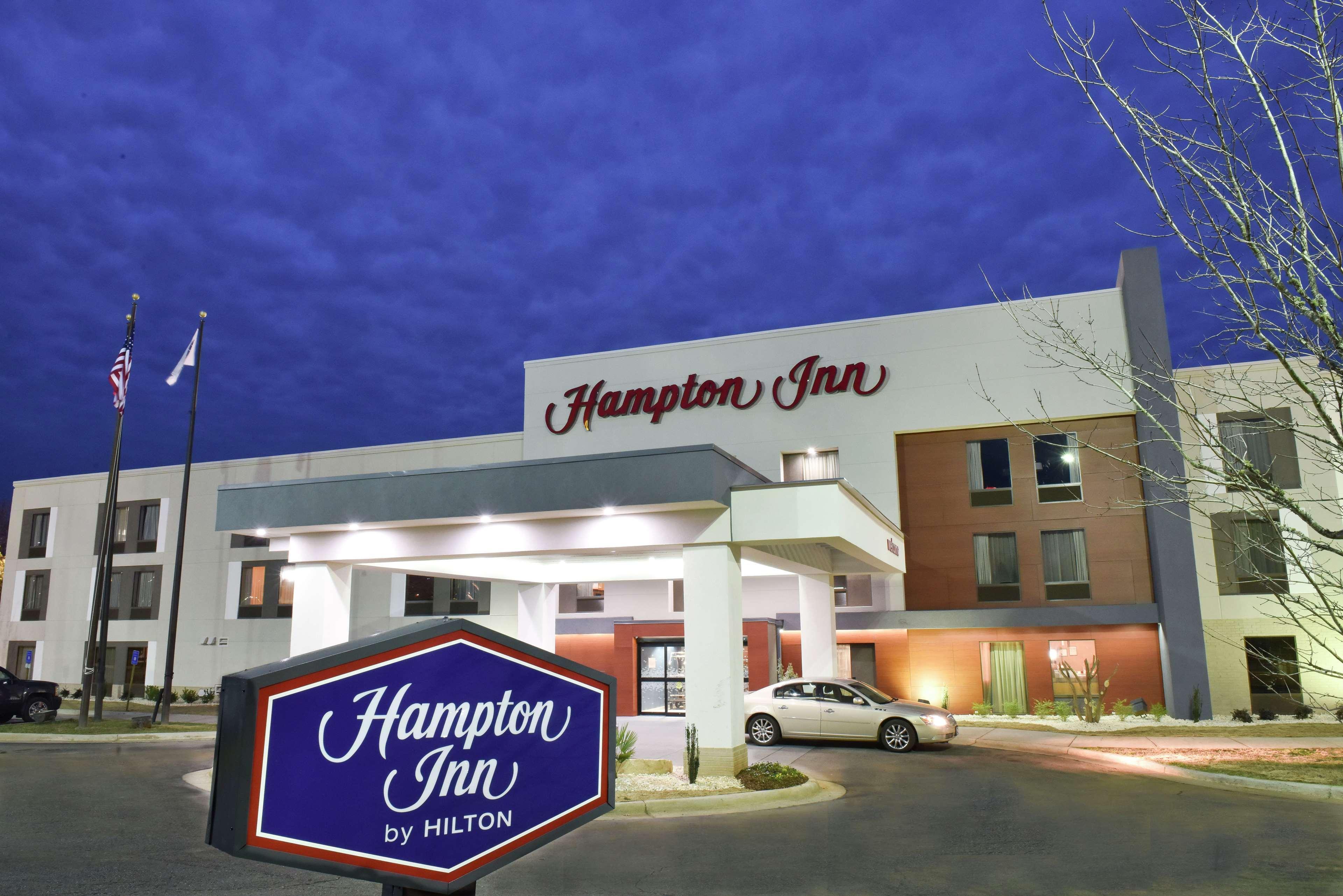 Hampton Inn Мадисон Экстерьер фото